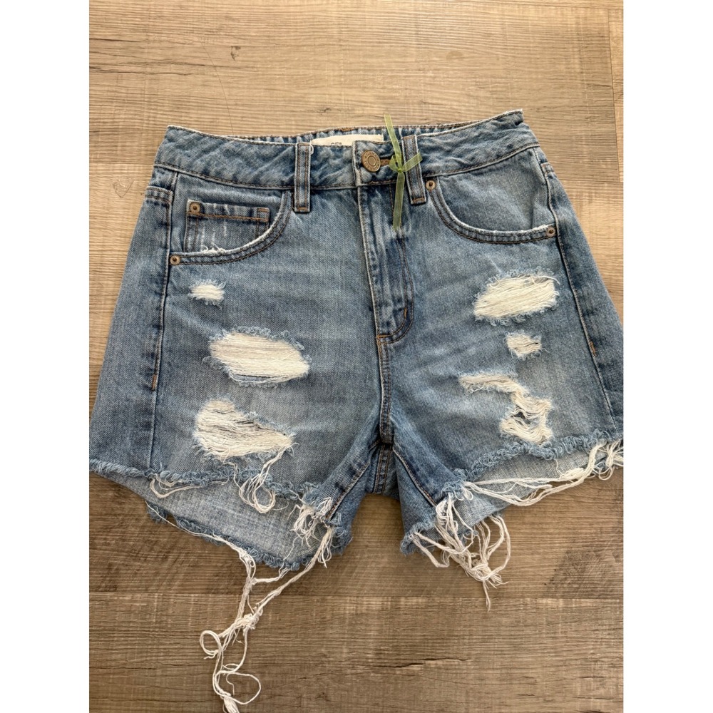 Vintage-Style Frayed Hem Jean Shorts | Garage | Size 0